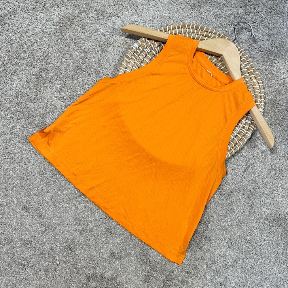 Lululemon Women’s Ultralight Waist-Length Tank Top Sleeveleee in Orange Size 2 - Picture 3 of 12